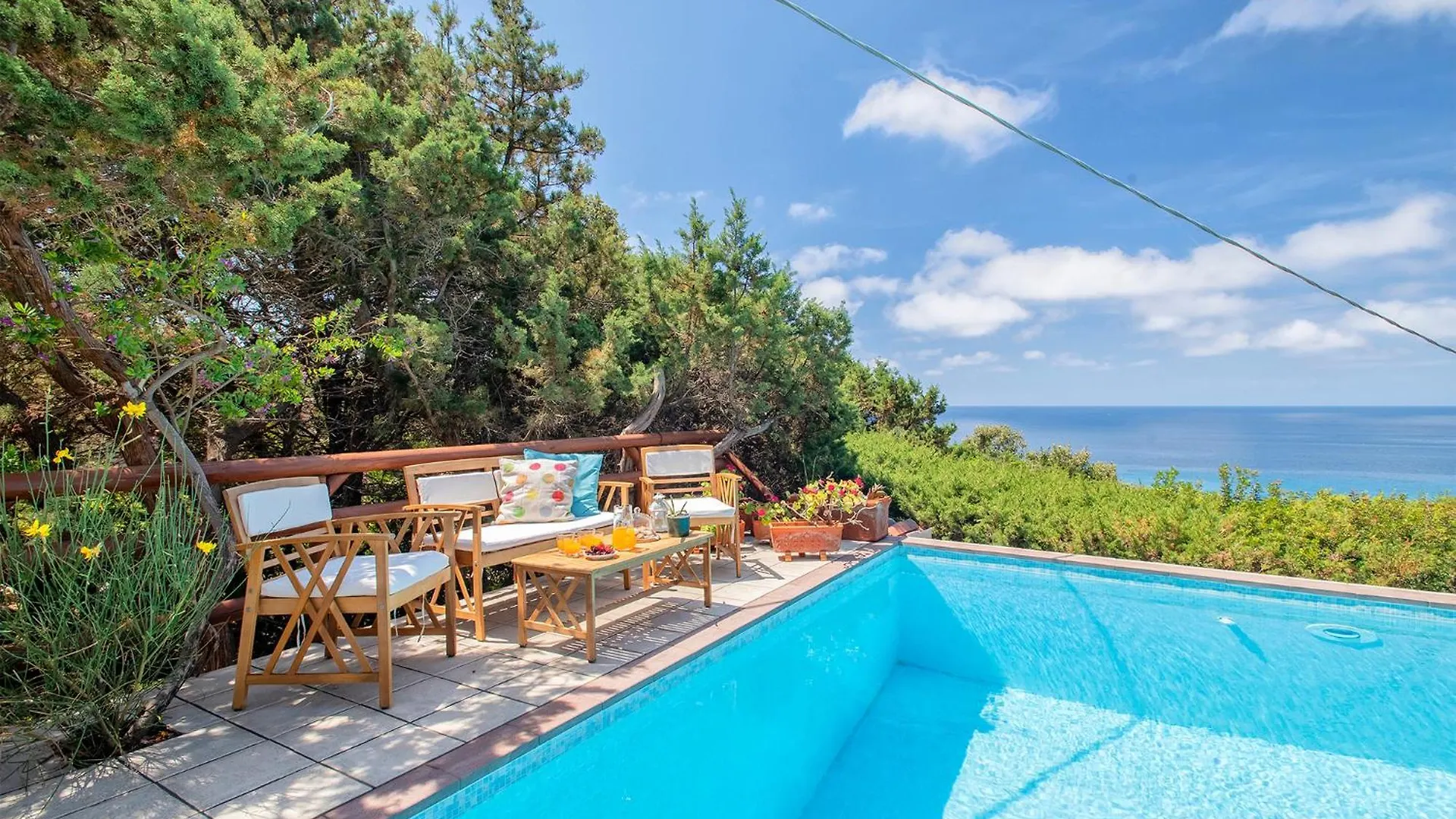 Villa Joie De Vivre Vista Mare Con Piscina A Sfioro Per 6 Persone Alghero